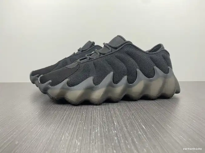 400 ADIDAS YEEZY H68032 0629